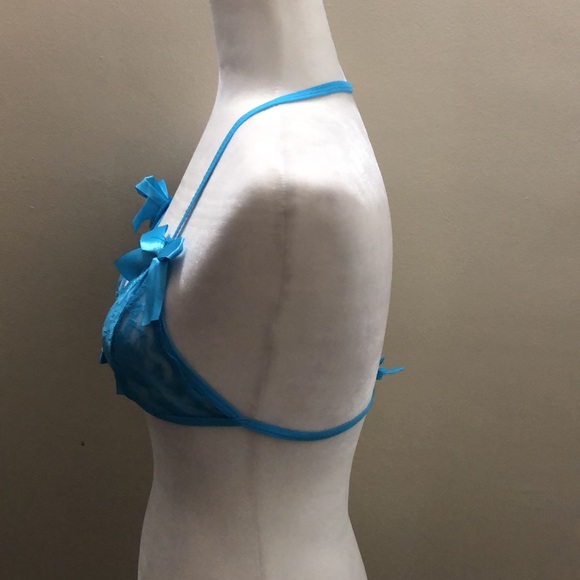 Matching Bra And Panty Set - Picture 3 of 7